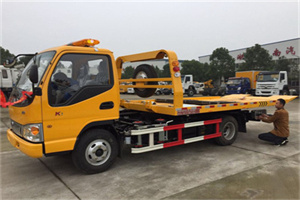 江桥镇哪里有拖车服务