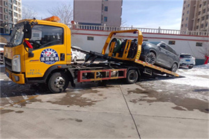 江桥镇救援拖车费用怎么算