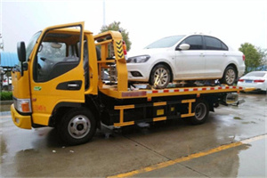 江桥镇附近拖车救援24小时服务热线